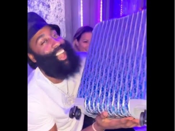 帕金斯节目走心自白：如今拼命深耕解说行业，只为弥补球员时代遗